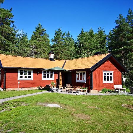 Smedjan Cottage 恩科平 外观 照片