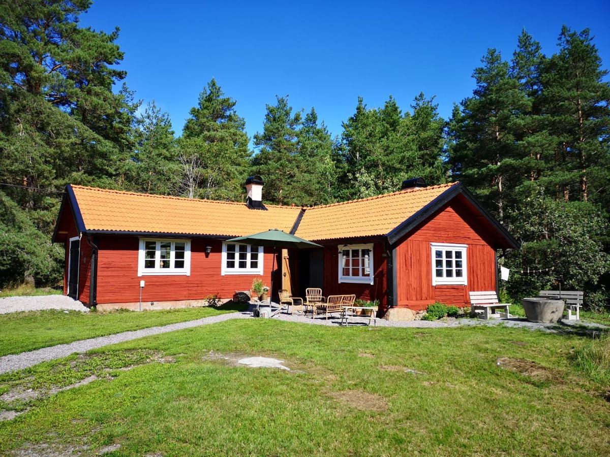 Smedjan Cottage 恩科平 外观 照片